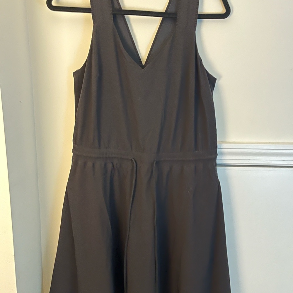 Athleta Black Sleeveless V-Neck A-Line Dress